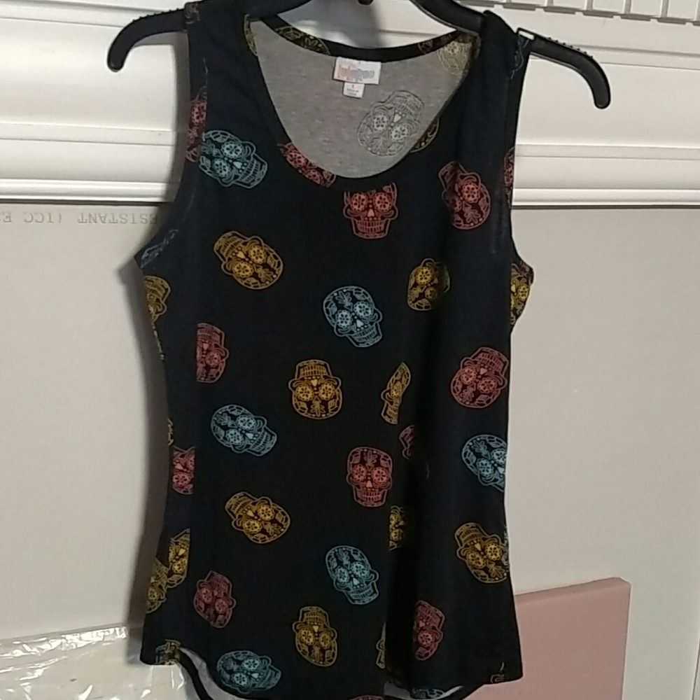 Skull tank